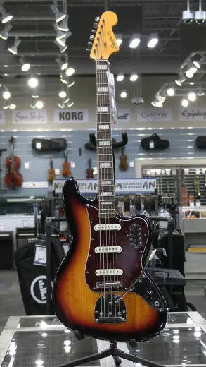 Store Special Product - Squier - Bass VI LRL 3TSB